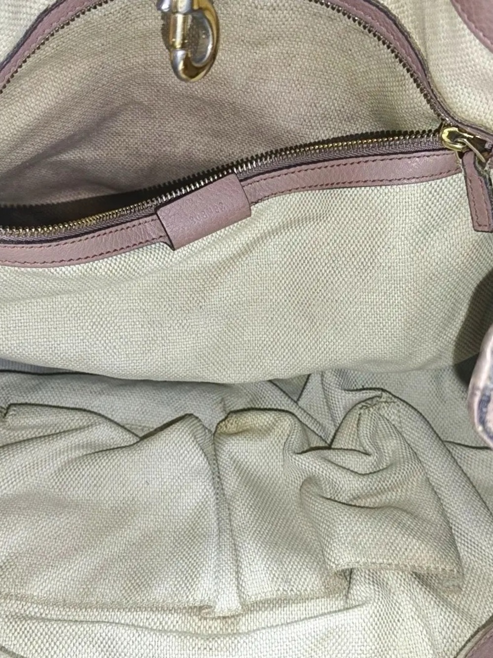 Gucci Blush Tan Soho Leather Shoulder Bag with Tassel - Picture 15 of 16
